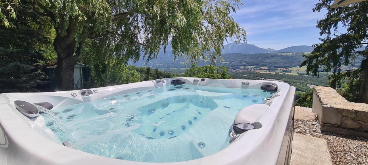 Lerefugedetiti Villa Buissard Bagian luar foto