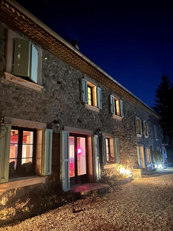 Lerefugedetiti Villa Buissard Bagian luar foto