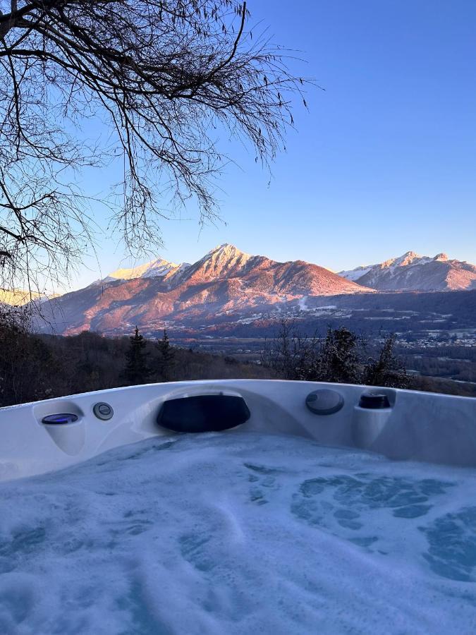Lerefugedetiti Villa Buissard Bagian luar foto
